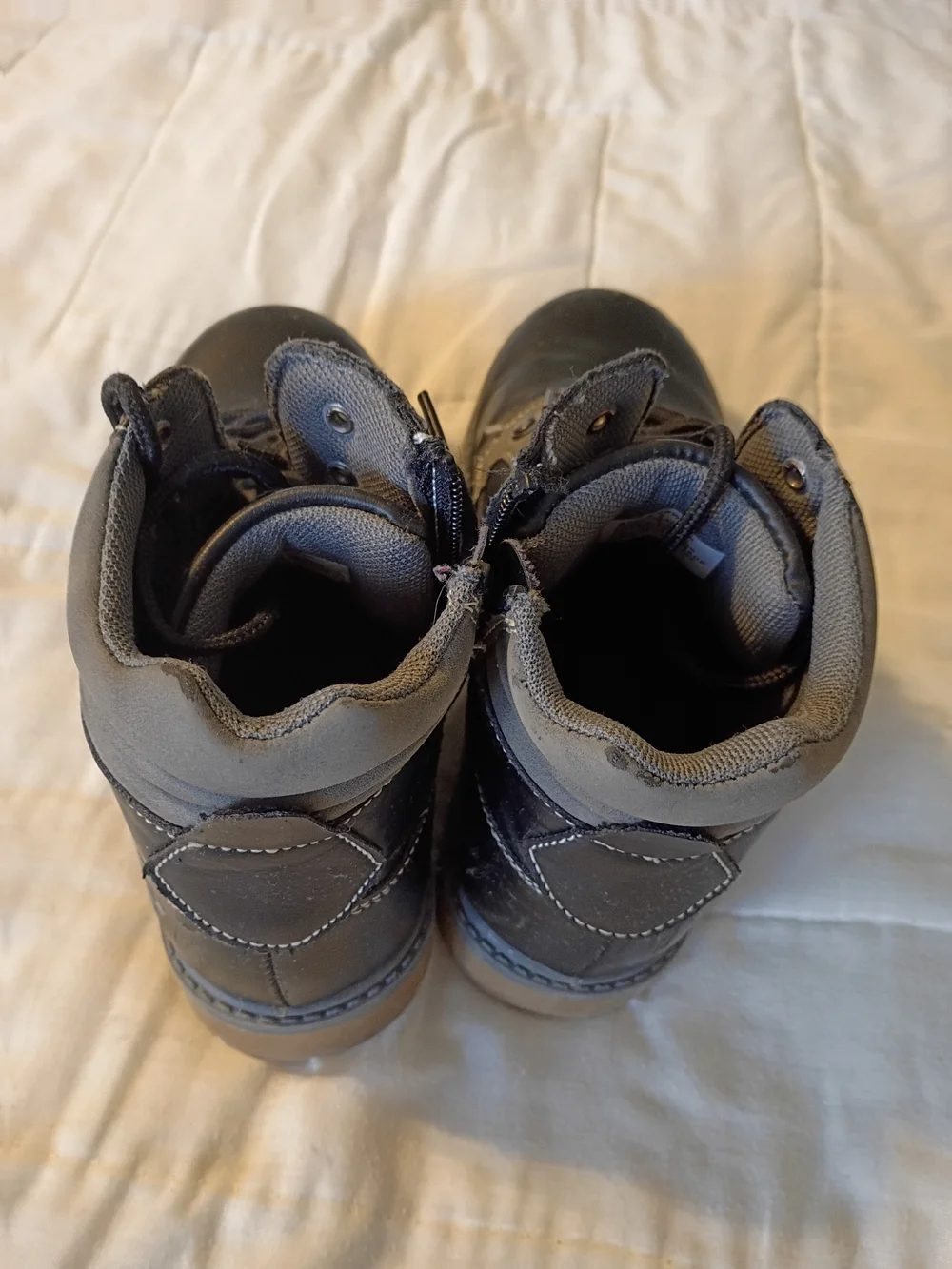 Source Unknown Kids Black and Gray Lace-Up Boots